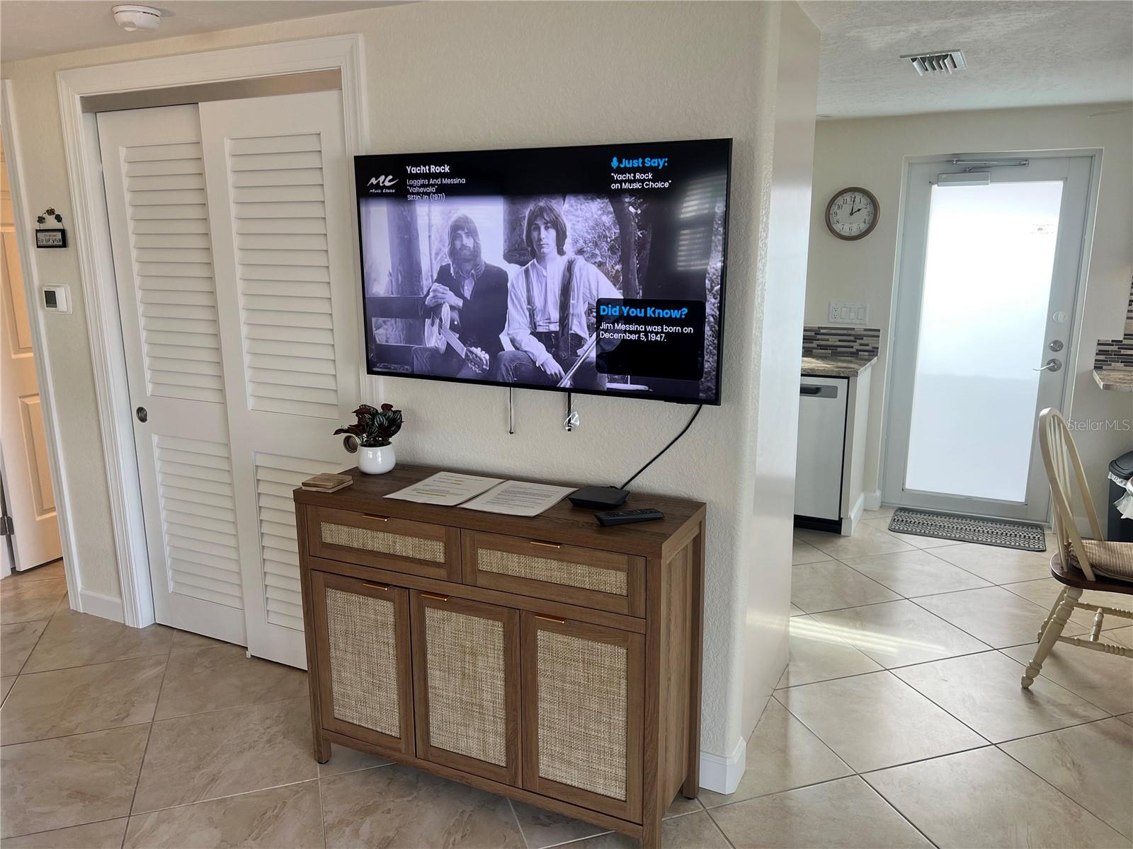 Image 6 of 15 For 6154 Midnight Pass Road B07