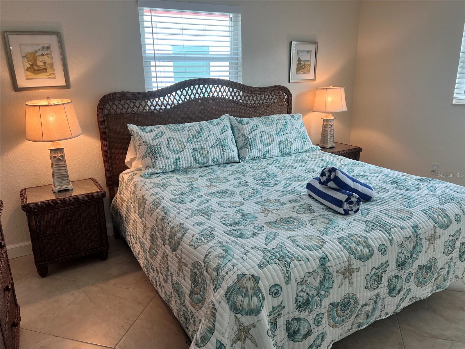 Image 8 of 15 For 6154 Midnight Pass Road B07