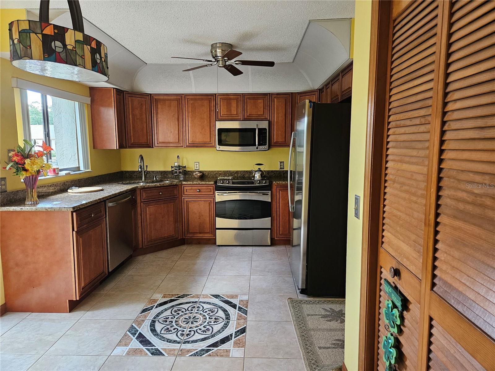 Image 14 of 33 For 2014 View Drive