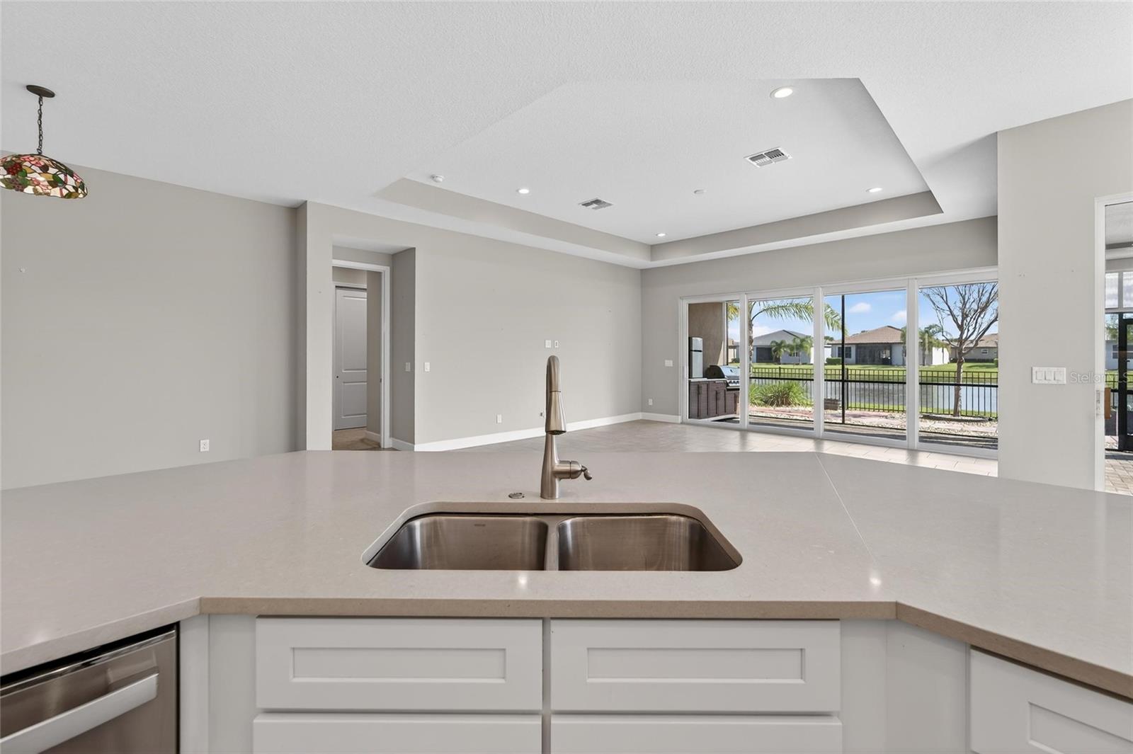 Image 16 of 79 For 15512 Corona Del Mar Drive