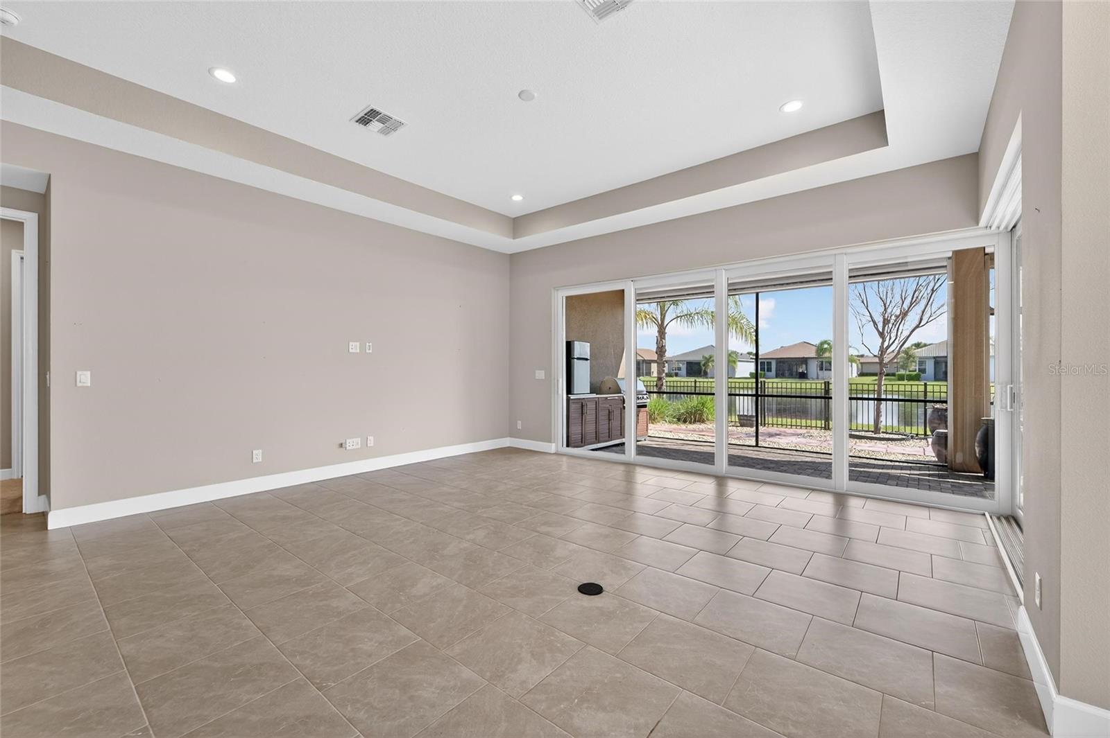 Image 23 of 79 For 15512 Corona Del Mar Drive