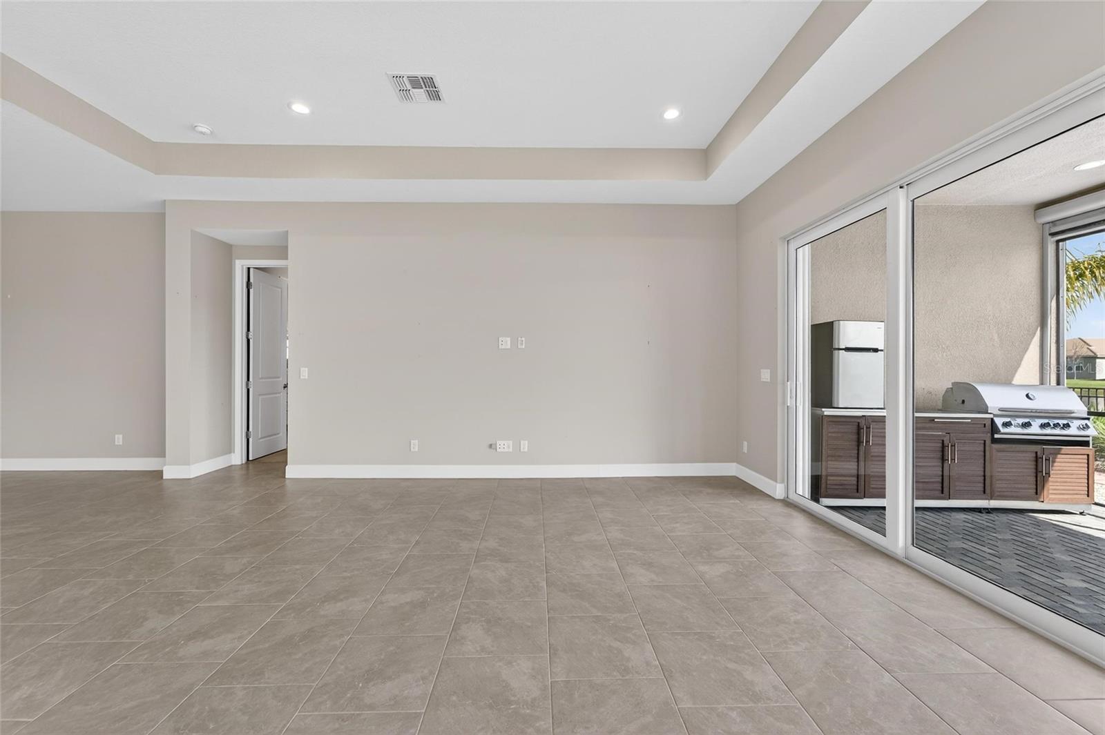 Image 25 of 79 For 15512 Corona Del Mar Drive