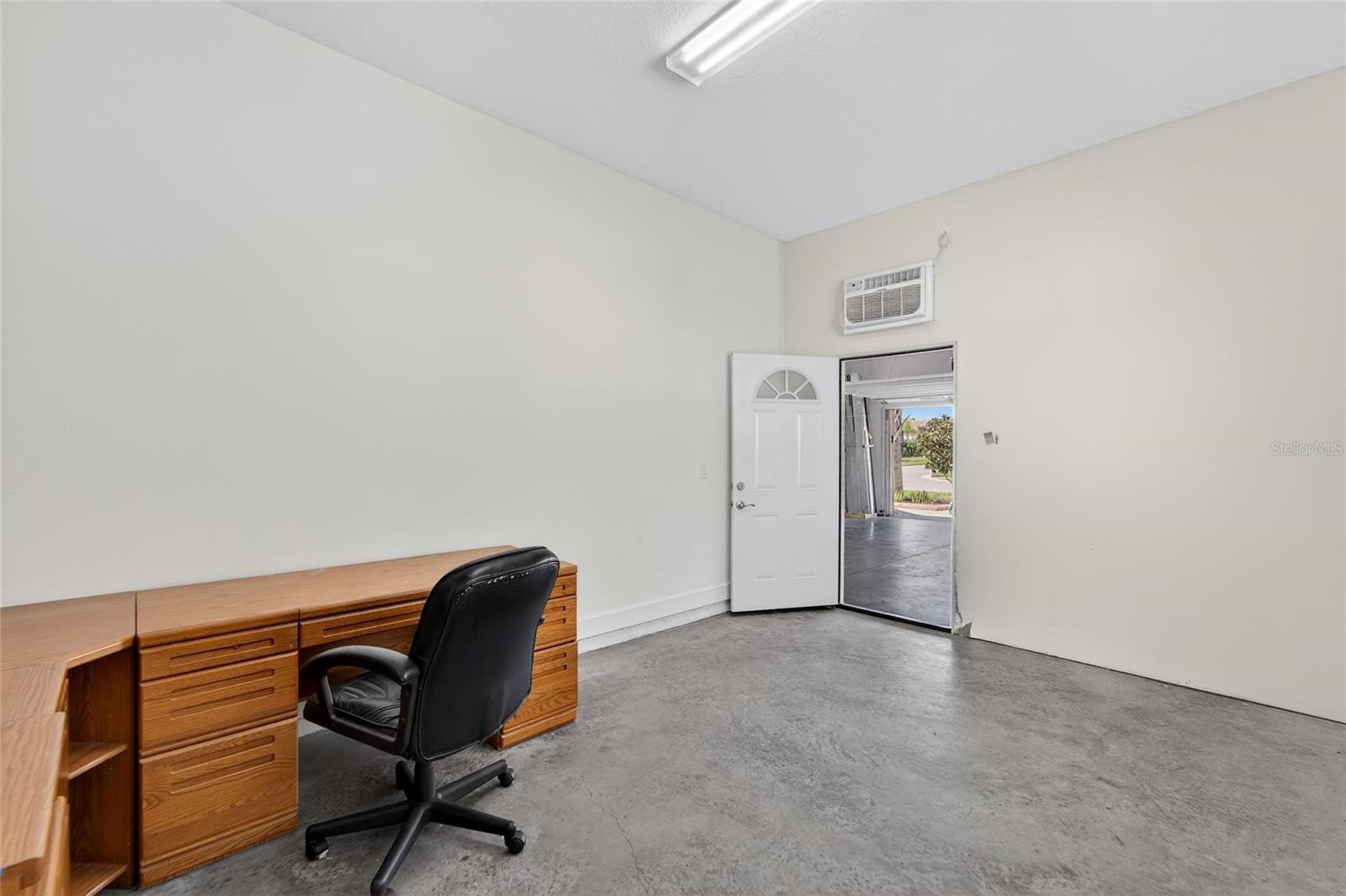 Image 52 of 79 For 15512 Corona Del Mar Drive