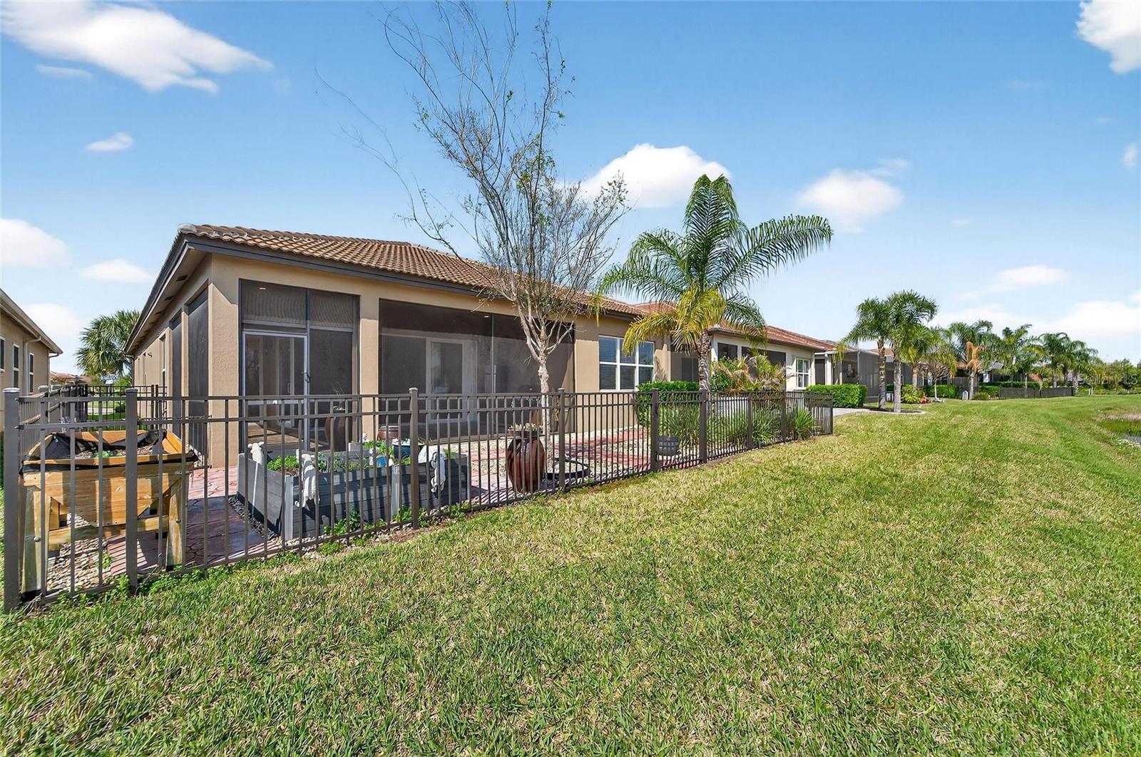 Image 64 of 79 For 15512 Corona Del Mar Drive