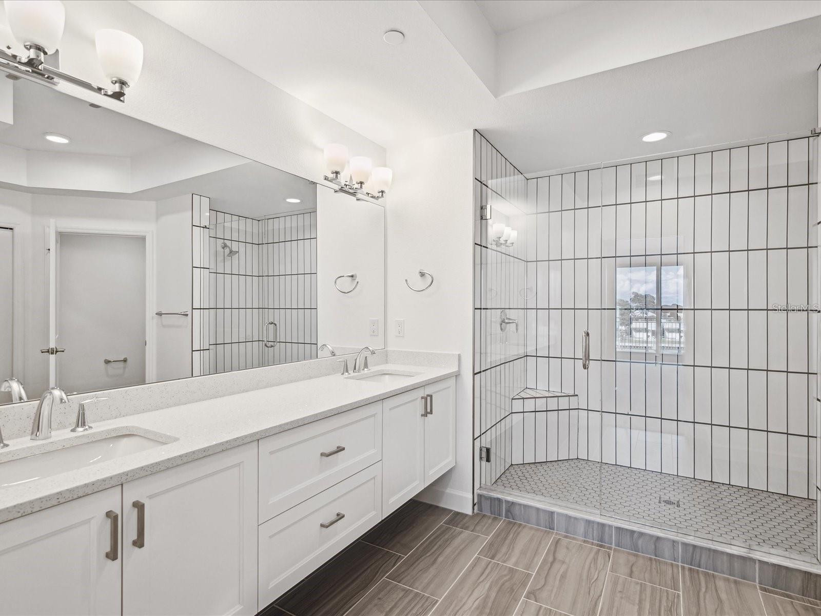 Image 23 of 35 For 125 Island Way 304