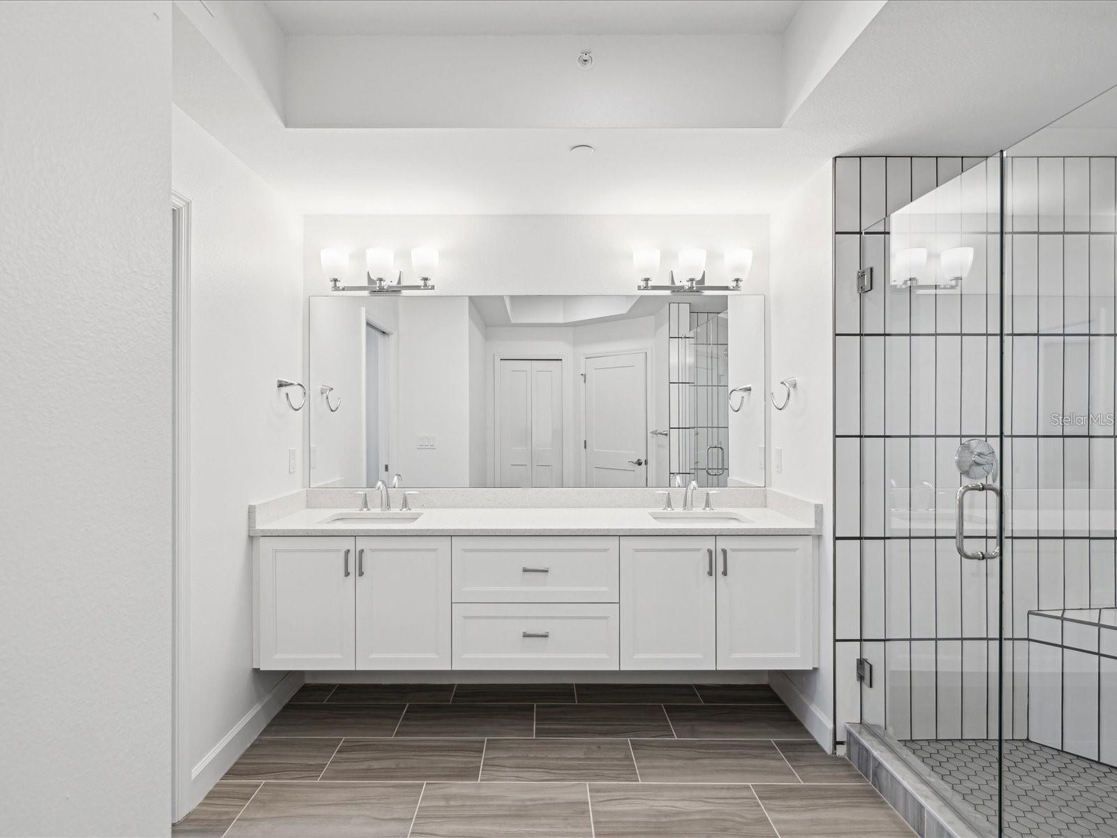 Image 25 of 35 For 125 Island Way 304