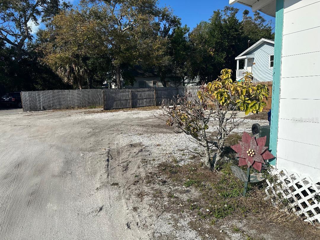 Image 13 of 14 For 736 Main Street