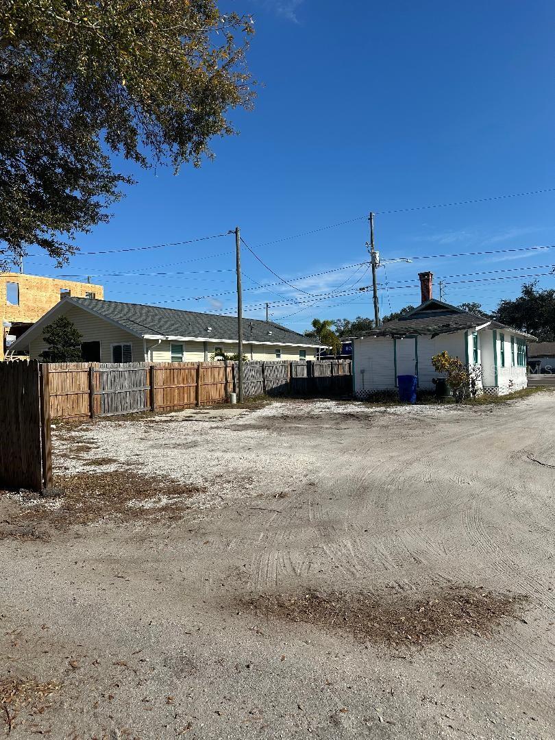 Image 14 of 14 For 736 Main Street