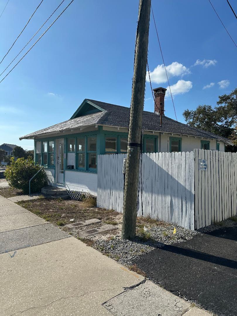 Image 5 of 14 For 736 Main Street