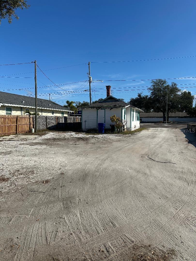 Image 9 of 14 For 736 Main Street