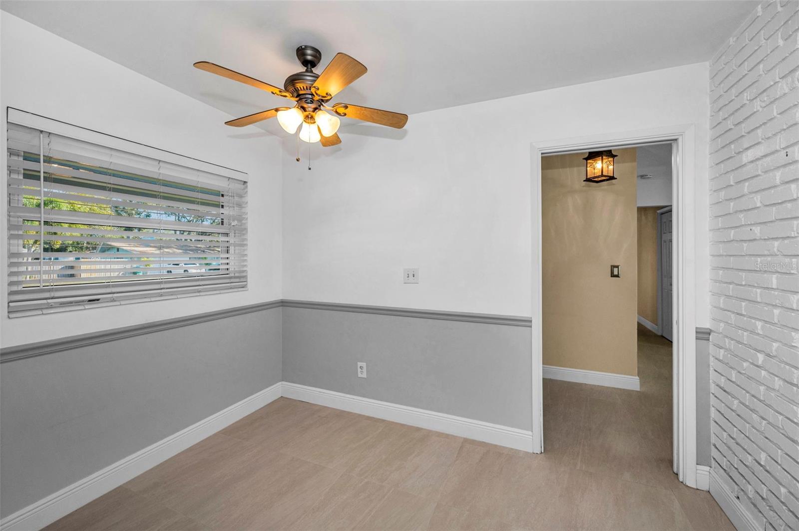 Image 12 of 41 For 1338 Hamlin Drive