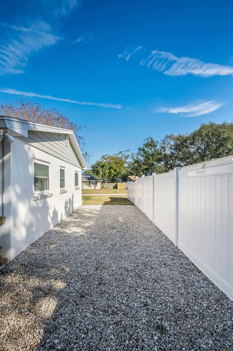 Image 35 of 41 For 1338 Hamlin Drive