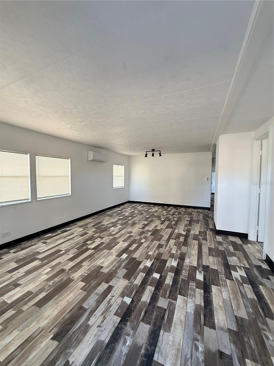 Image 18 of 38 For 4004 Reggie Drive