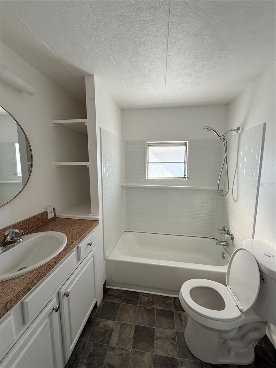 Image 32 of 38 For 4004 Reggie Drive