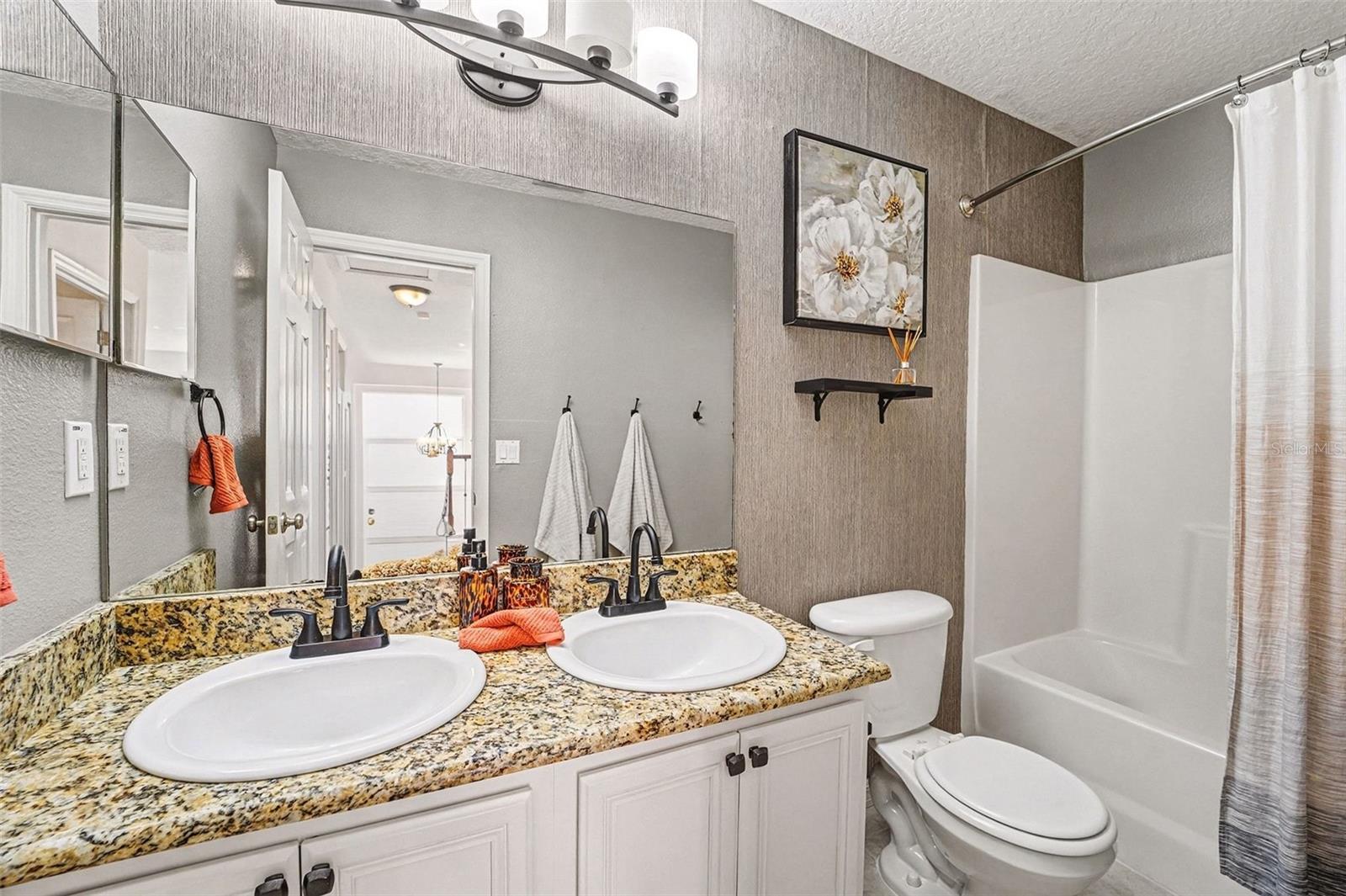 Image 26 of 40 For 2449 Silvermoss Drive