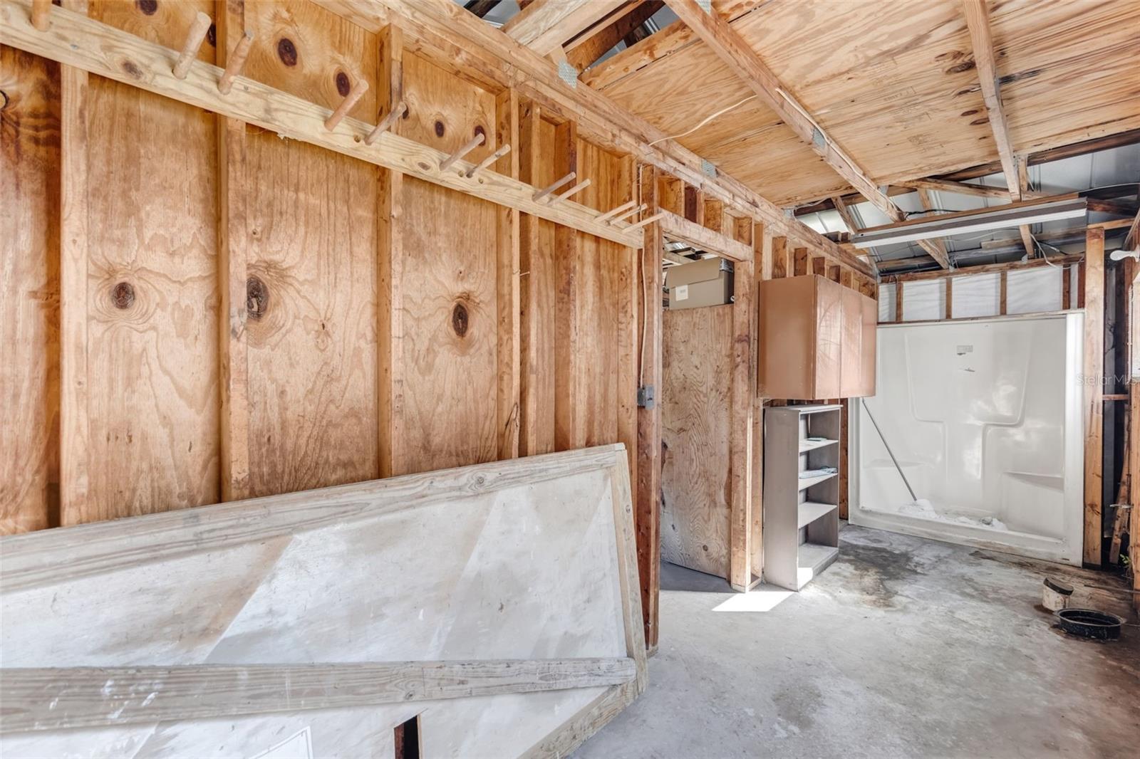 Image 33 of 42 For 12009 Anderson Drive