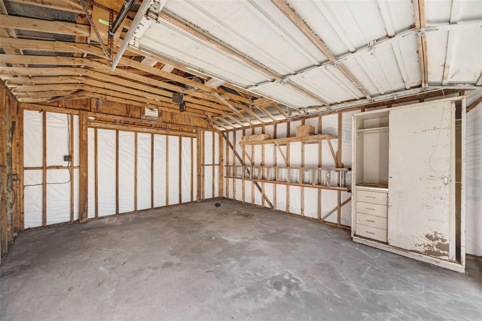 Image 36 of 42 For 12009 Anderson Drive