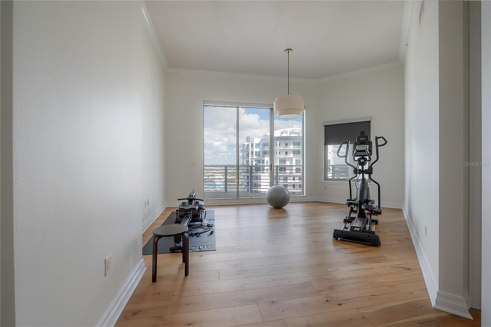 Image 17 of 61 For 449 12th Street 2701