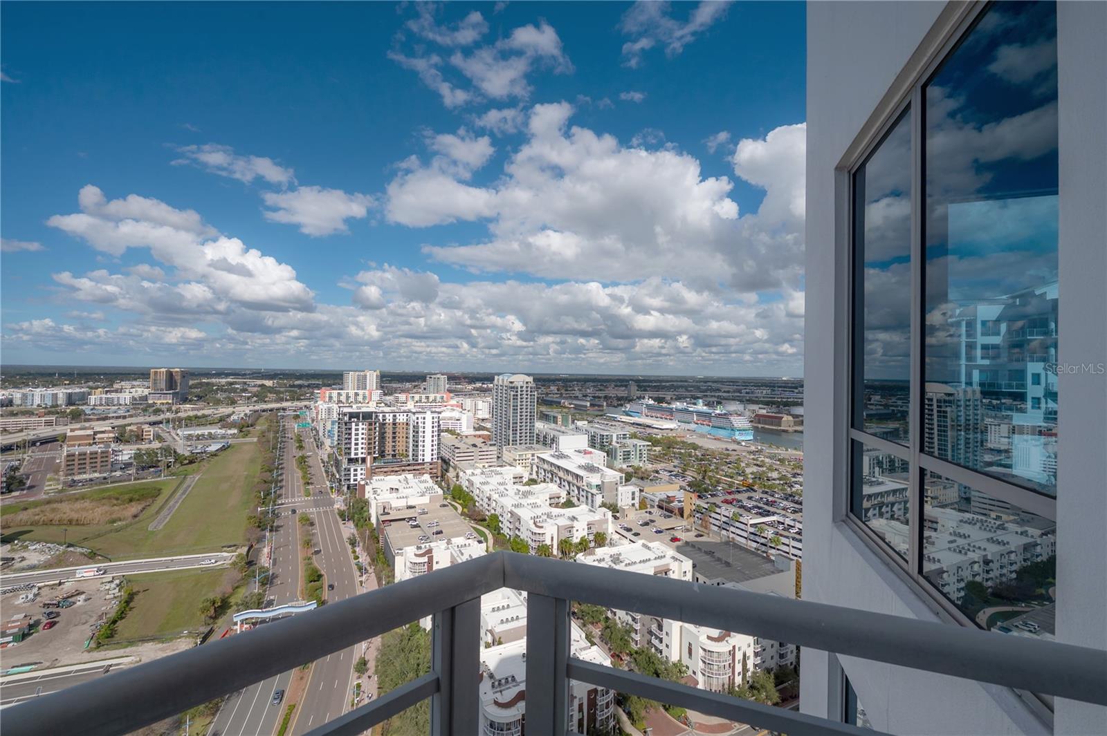 Image 37 of 61 For 449 12th Street 2701