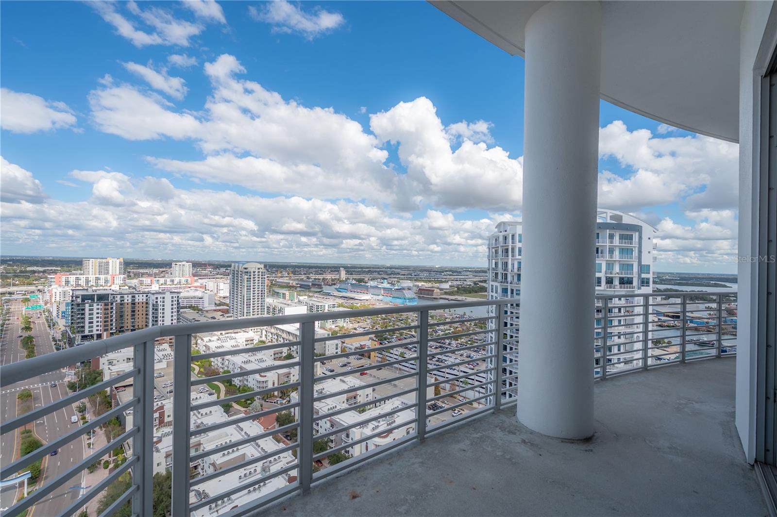 Image 43 of 61 For 449 12th Street 2701