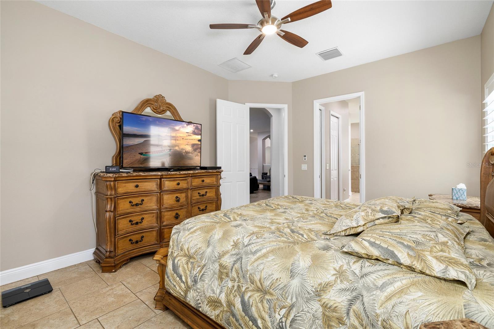 Image 21 of 60 For 10902 Charmwood Drive