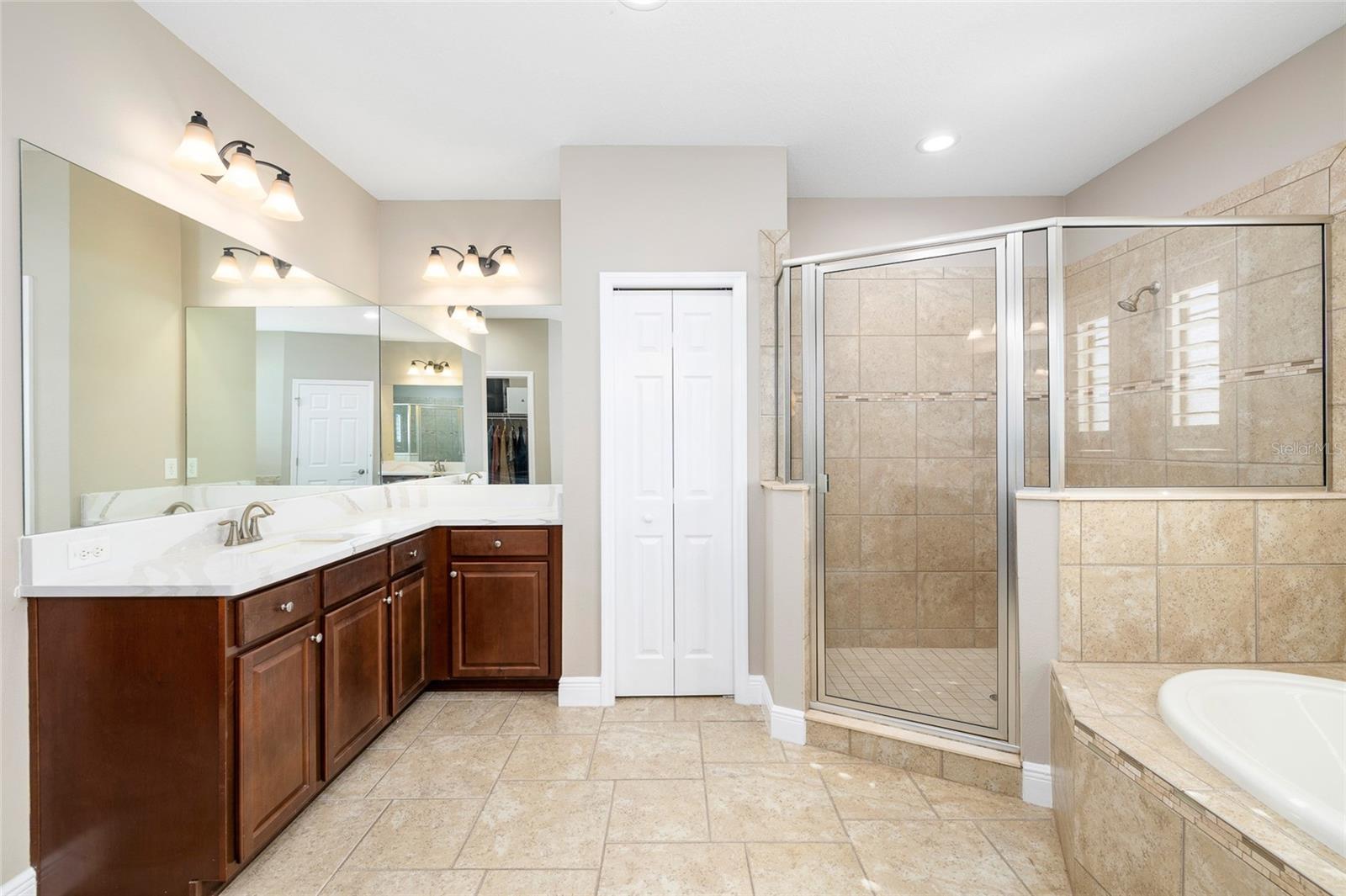 Image 31 of 60 For 10902 Charmwood Drive