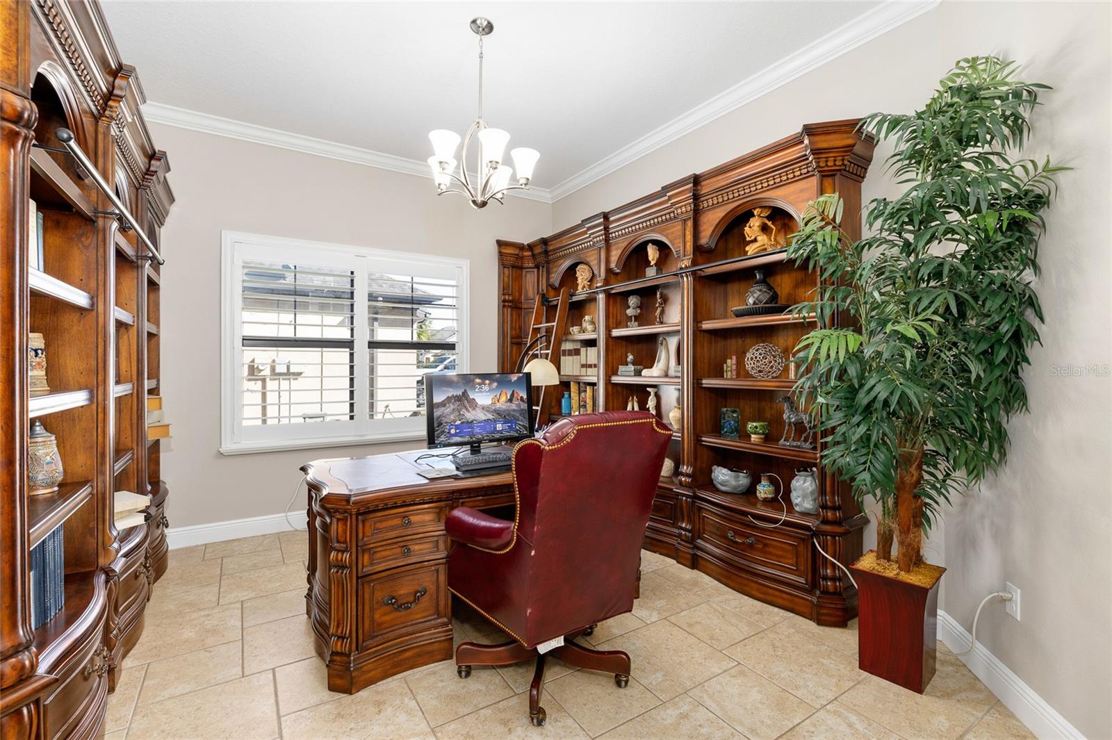 Image 7 of 60 For 10902 Charmwood Drive