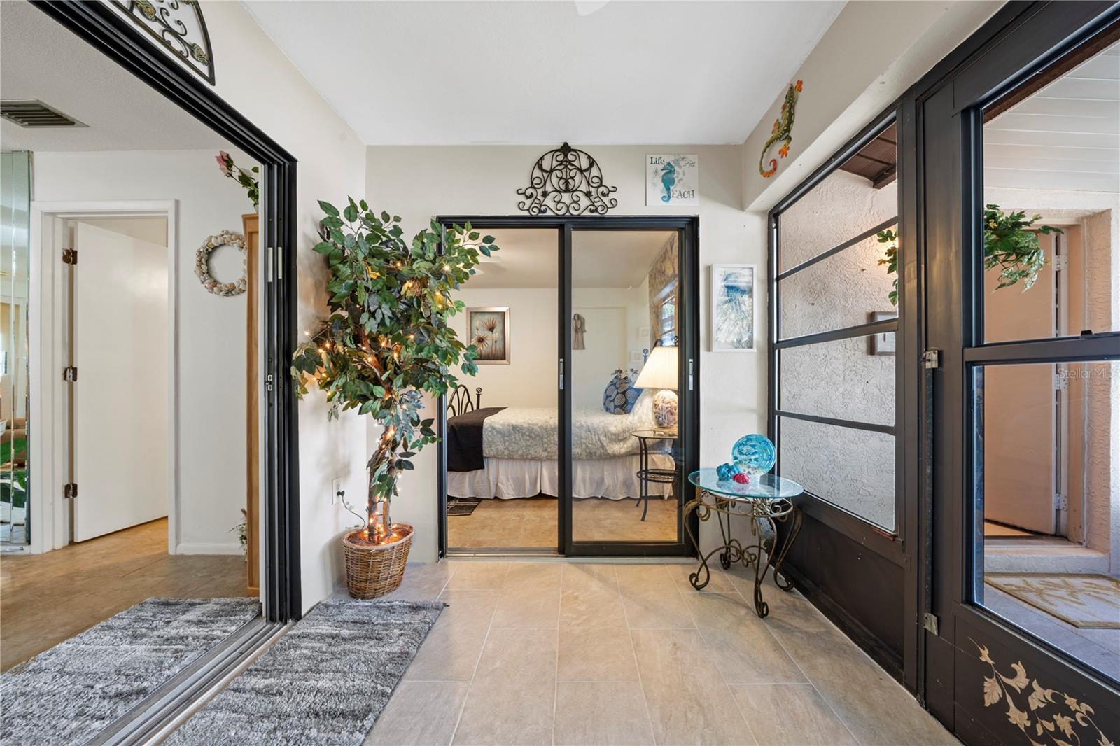 Image 38 of 75 For 7360 Ulmerton Road 15d