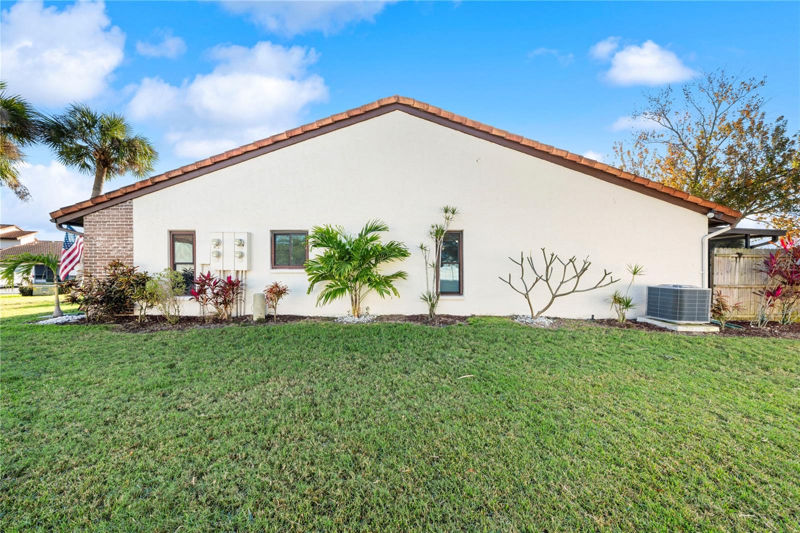 Image 4 of 75 For 7360 Ulmerton Road 15d