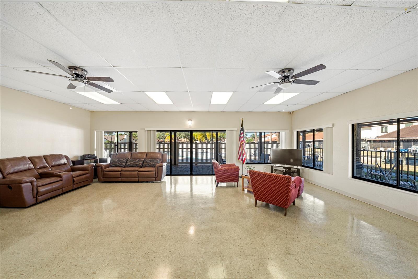 Image 47 of 75 For 7360 Ulmerton Road 15d