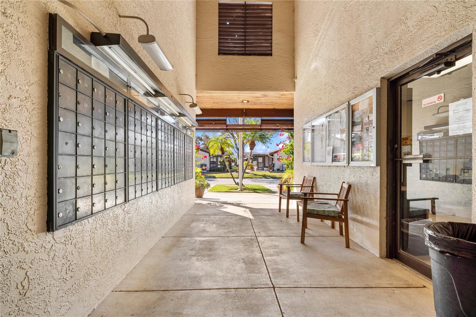 Image 52 of 75 For 7360 Ulmerton Road 15d