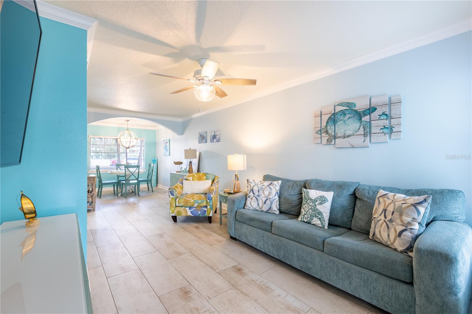 Image 13 of 47 For 19417 Gulf Boulevard C-104