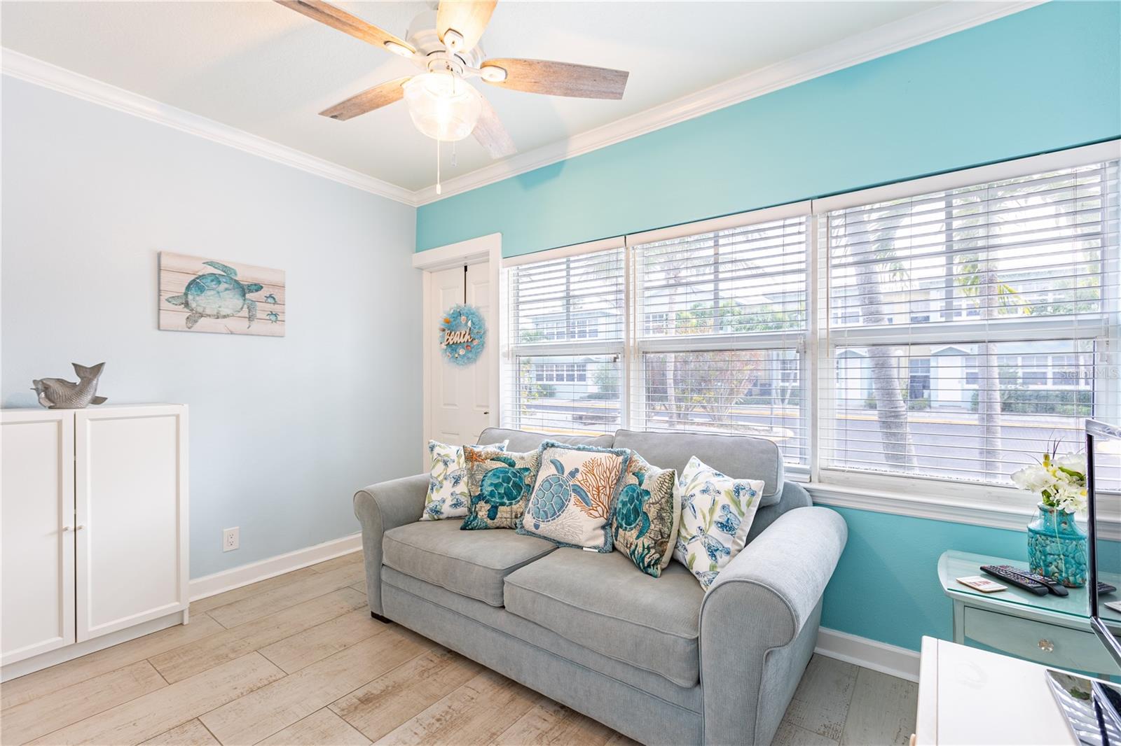 Image 14 of 47 For 19417 Gulf Boulevard C-104