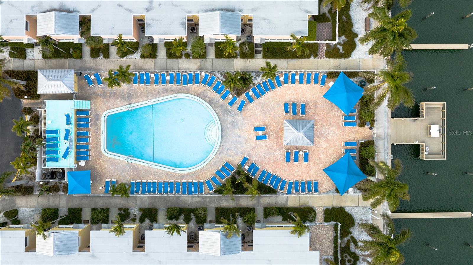 Image 2 of 47 For 19417 Gulf Boulevard C-104