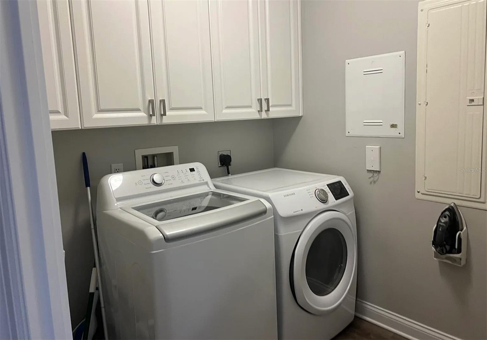 Image 11 of 45 For 521 Mandalay Avenue 307