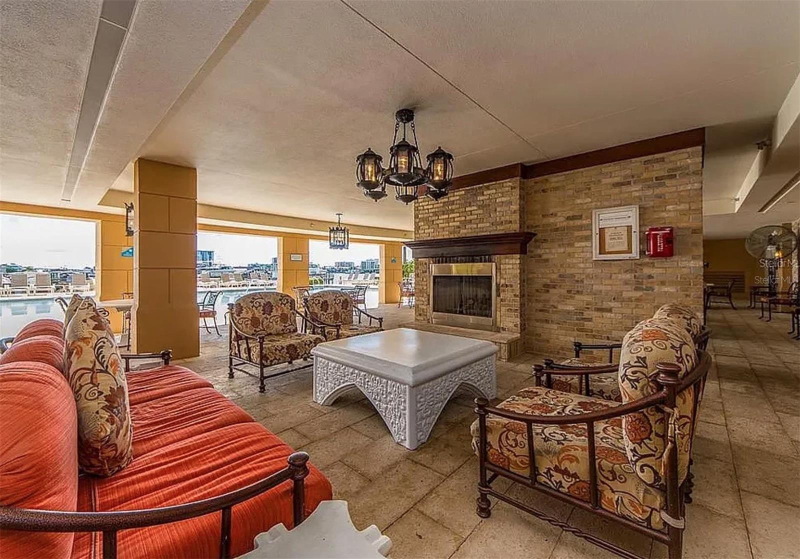 Image 13 of 45 For 521 Mandalay Avenue 307