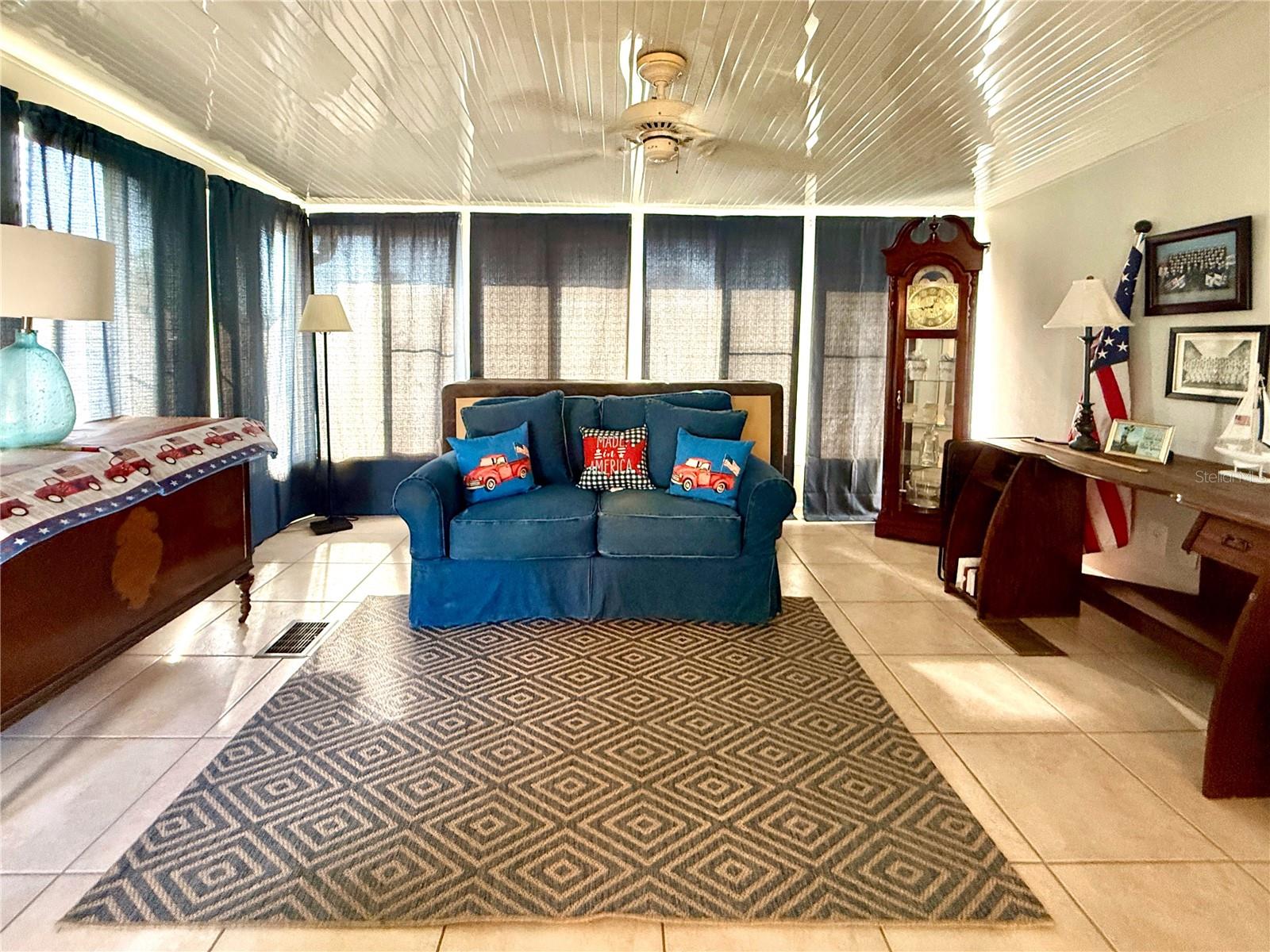 Image 8 of 26 For 272 Port Royal Lane