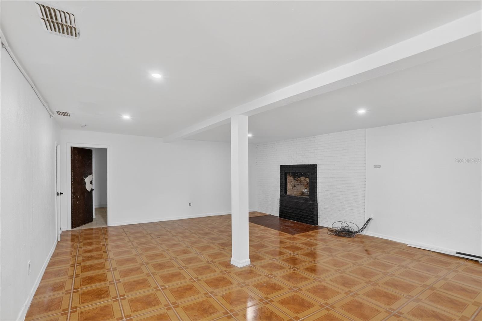 Image 12 of 43 For 101 Celeste Street