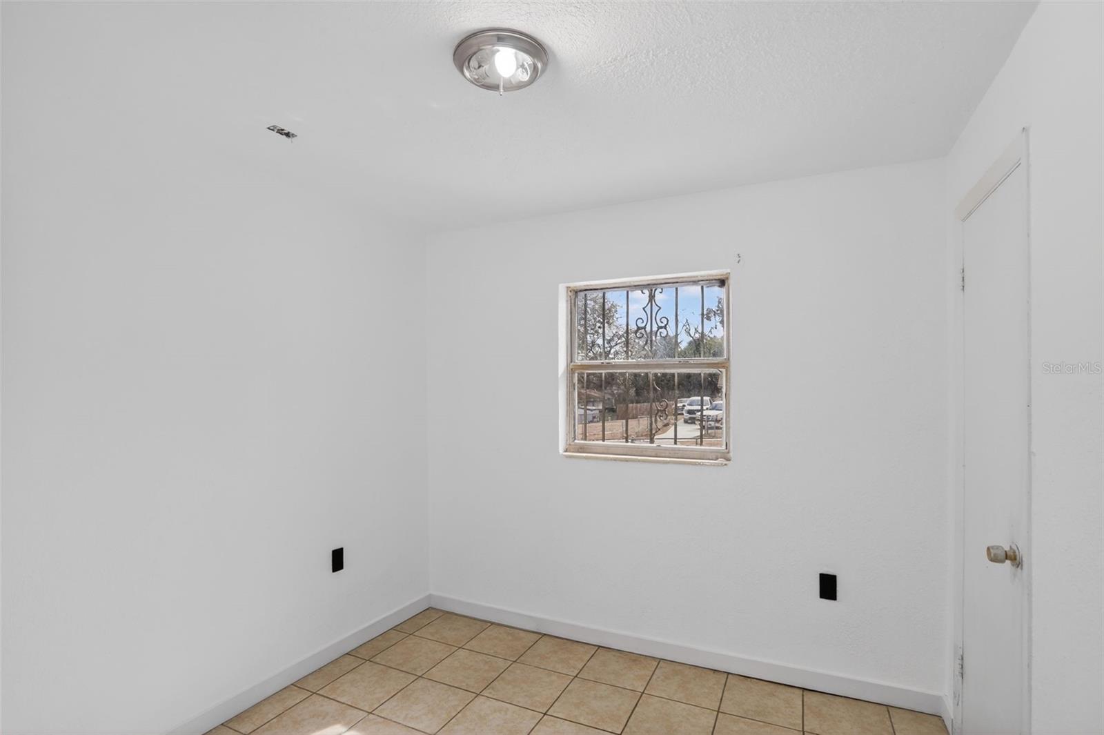 Image 15 of 43 For 101 Celeste Street