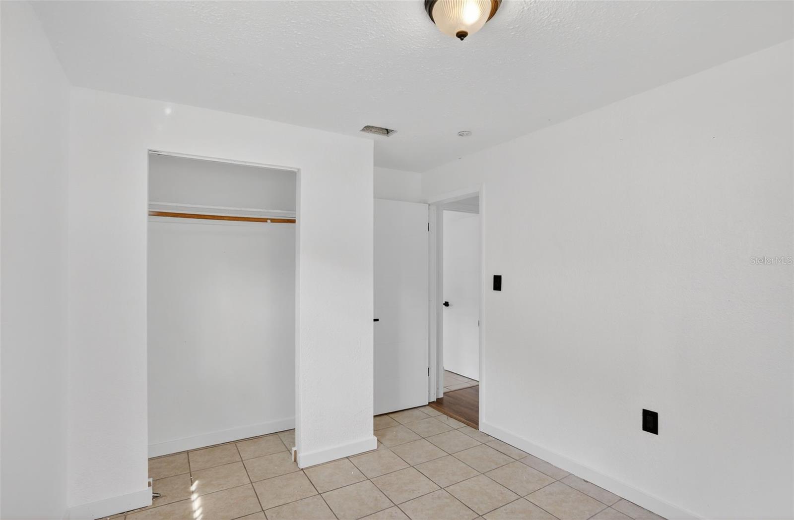 Image 19 of 43 For 101 Celeste Street