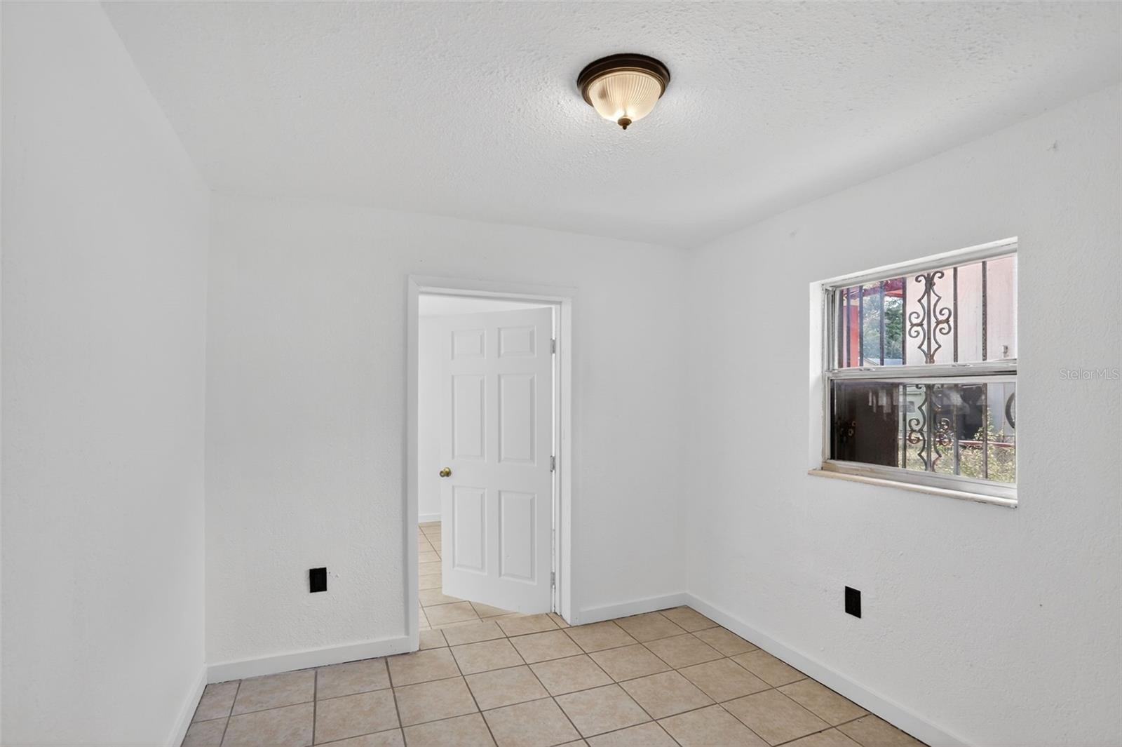 Image 26 of 43 For 101 Celeste Street