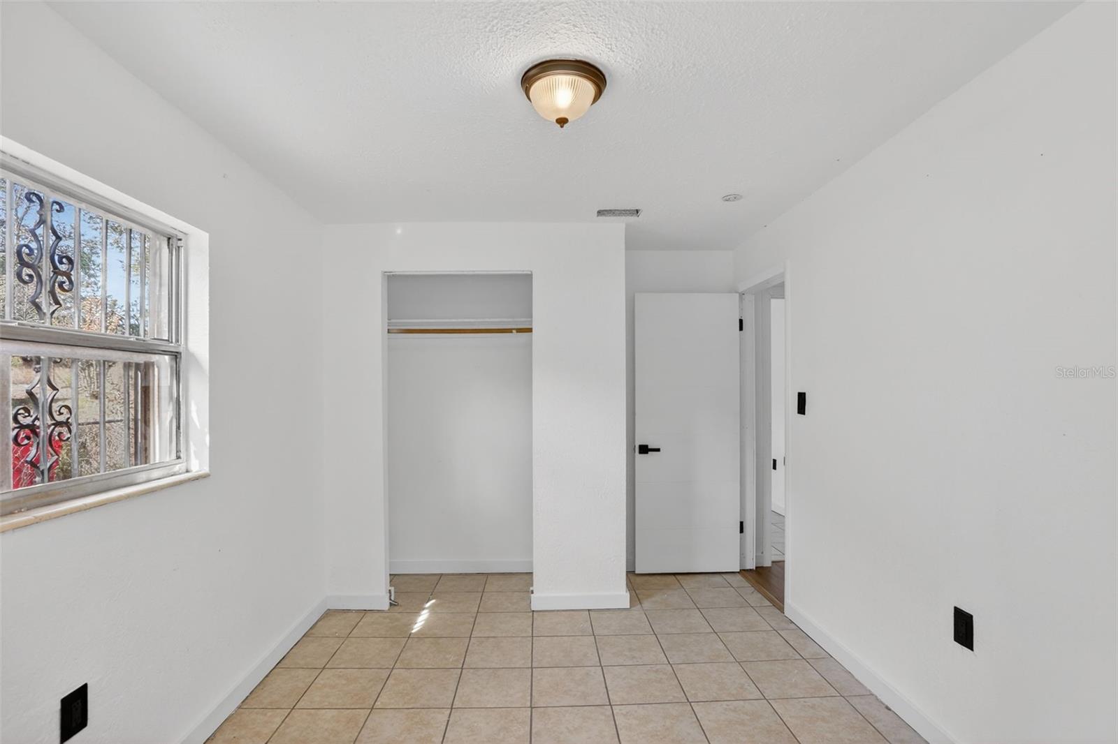 Image 27 of 43 For 101 Celeste Street