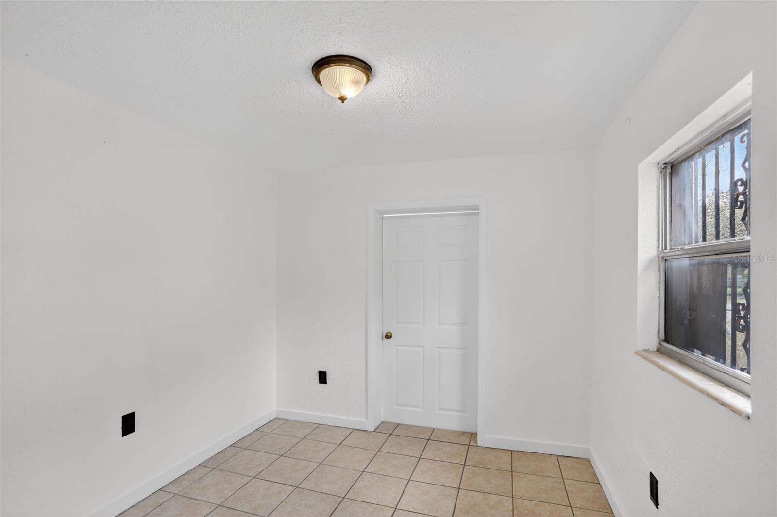 Image 28 of 43 For 101 Celeste Street