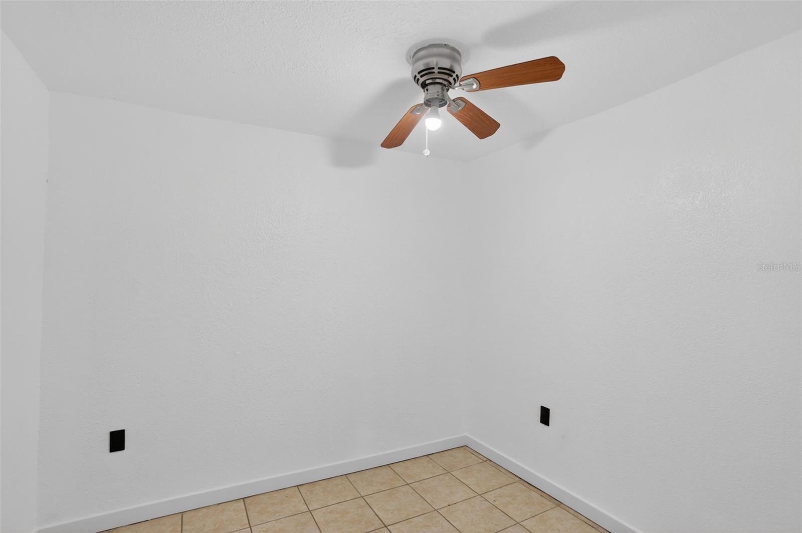 Image 35 of 43 For 101 Celeste Street