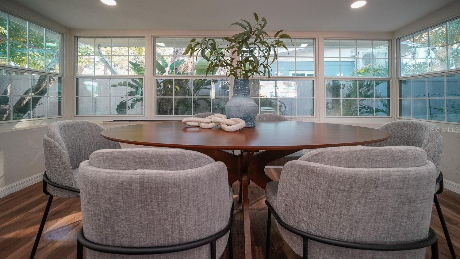 Image 22 of 84 For 110 92nd Avenue Ne