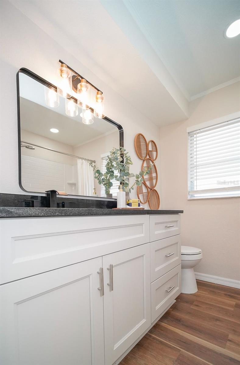 Image 40 of 84 For 110 92nd Avenue Ne