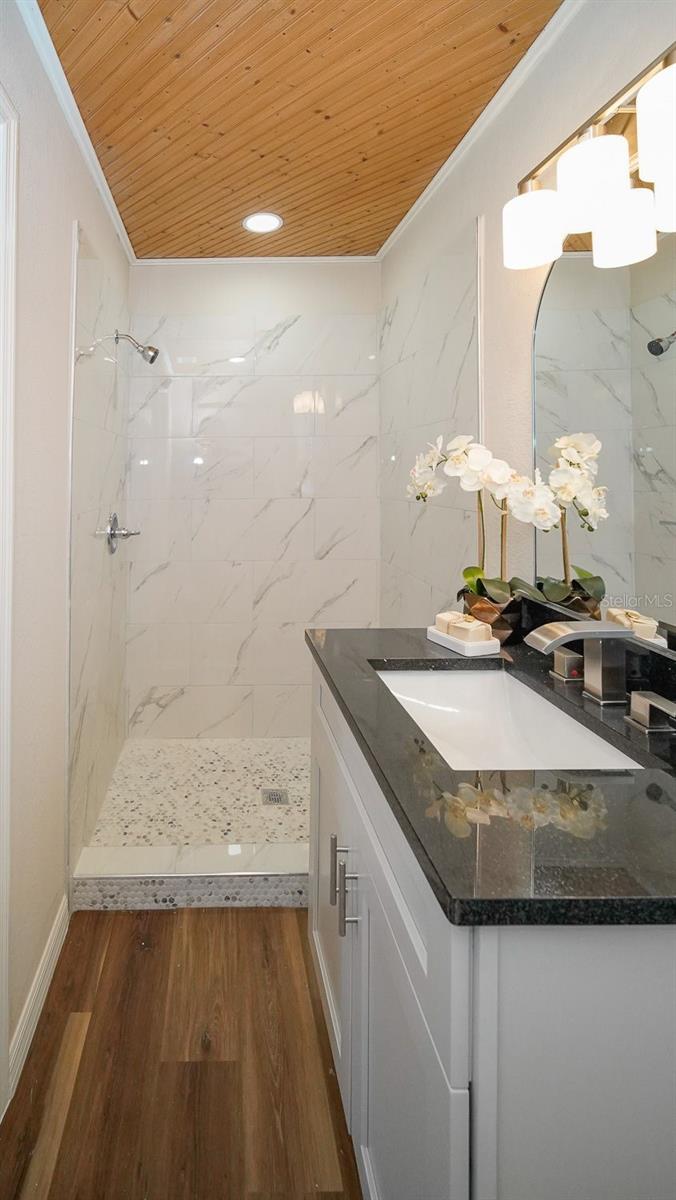 Image 57 of 84 For 110 92nd Avenue Ne