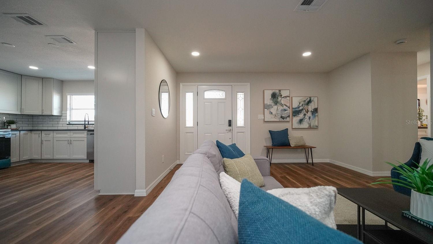 Image 7 of 84 For 110 92nd Avenue Ne