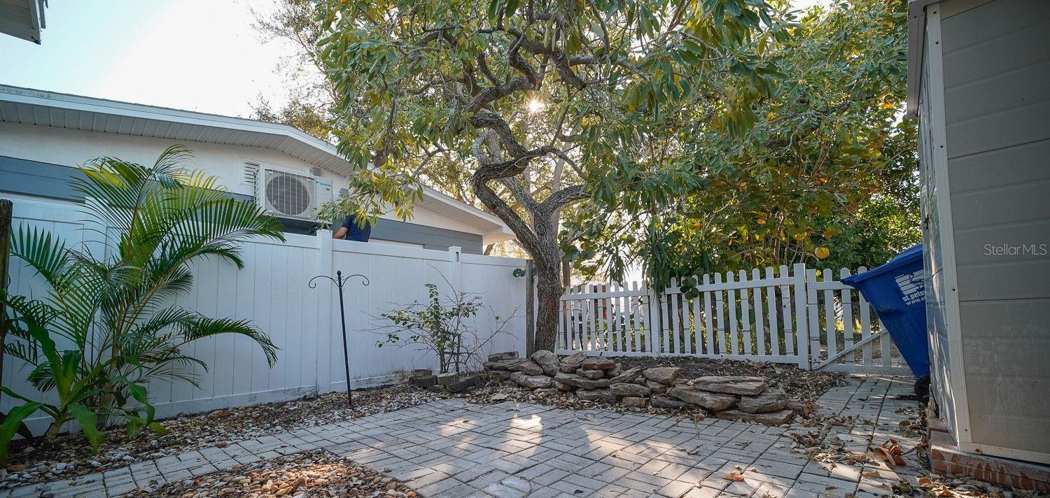 Image 79 of 84 For 110 92nd Avenue Ne