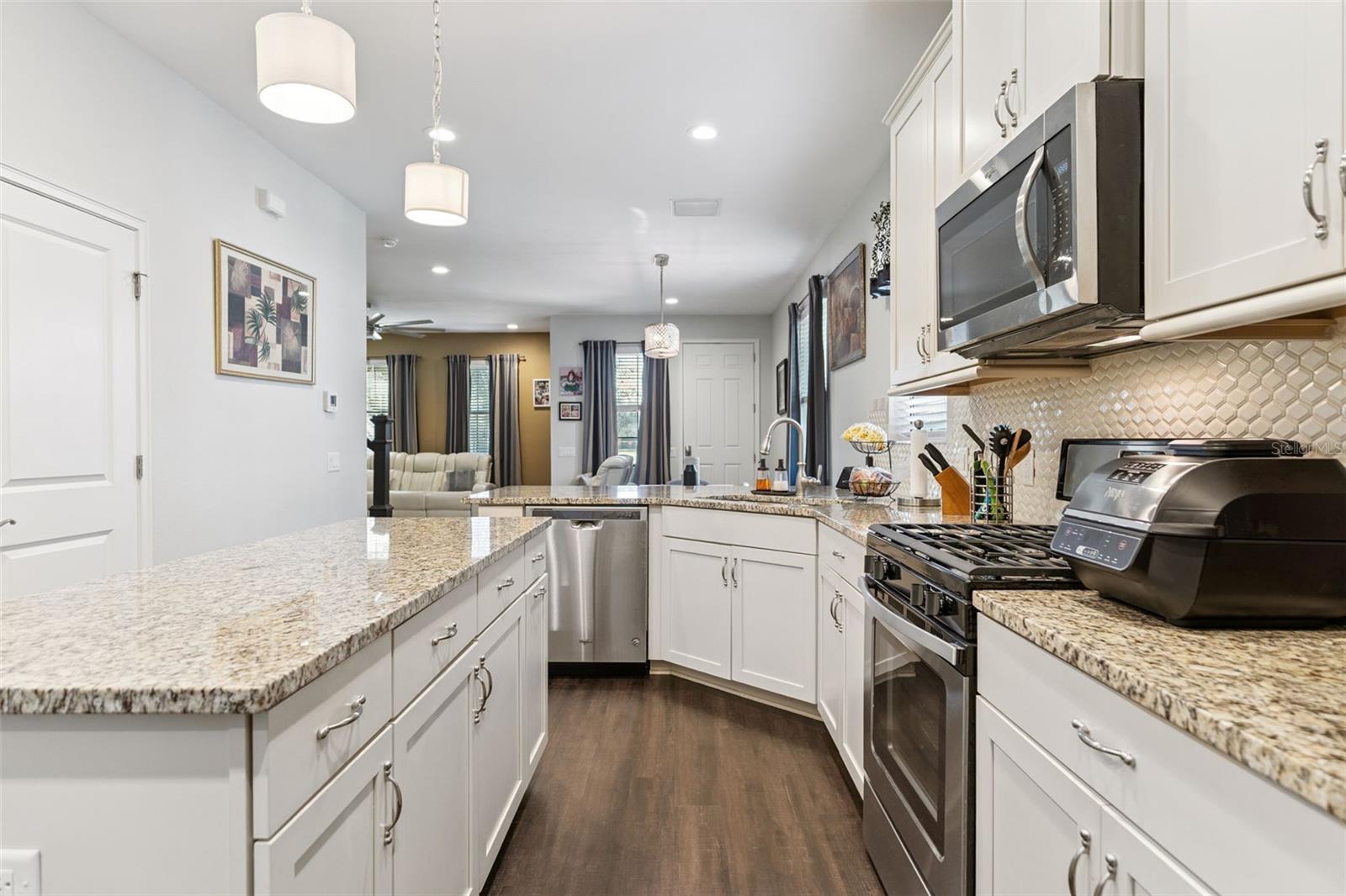 Image 10 of 66 For 5714 Colony Glen Road